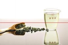夏季喝绿茶，掌握这3个冲泡技巧，让你的茶清鲜爽口