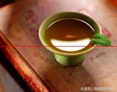 喝绿茶到底会不会伤胃和