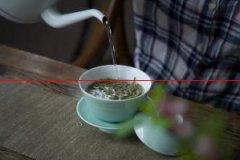 冲泡绿茶，如何和高级茶艺师一样的技艺？