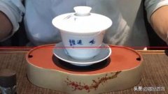用盖碗泡茶时动不动就被烫到手？选对了盖碗，才是好用的泡茶神器