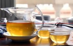 冲泡普洱茶时，茶汤很浑浊，是什么原因？