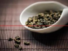 很多人以为铁观音和岩茶不是乌龙茶，其实这些都属于乌龙茶